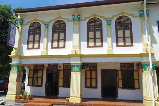 Mari-Mari Guesthouses kontakt